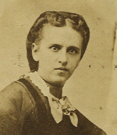 Photo of photos/Mary E Cole nee Sutherland bn c1852 portrait_crop